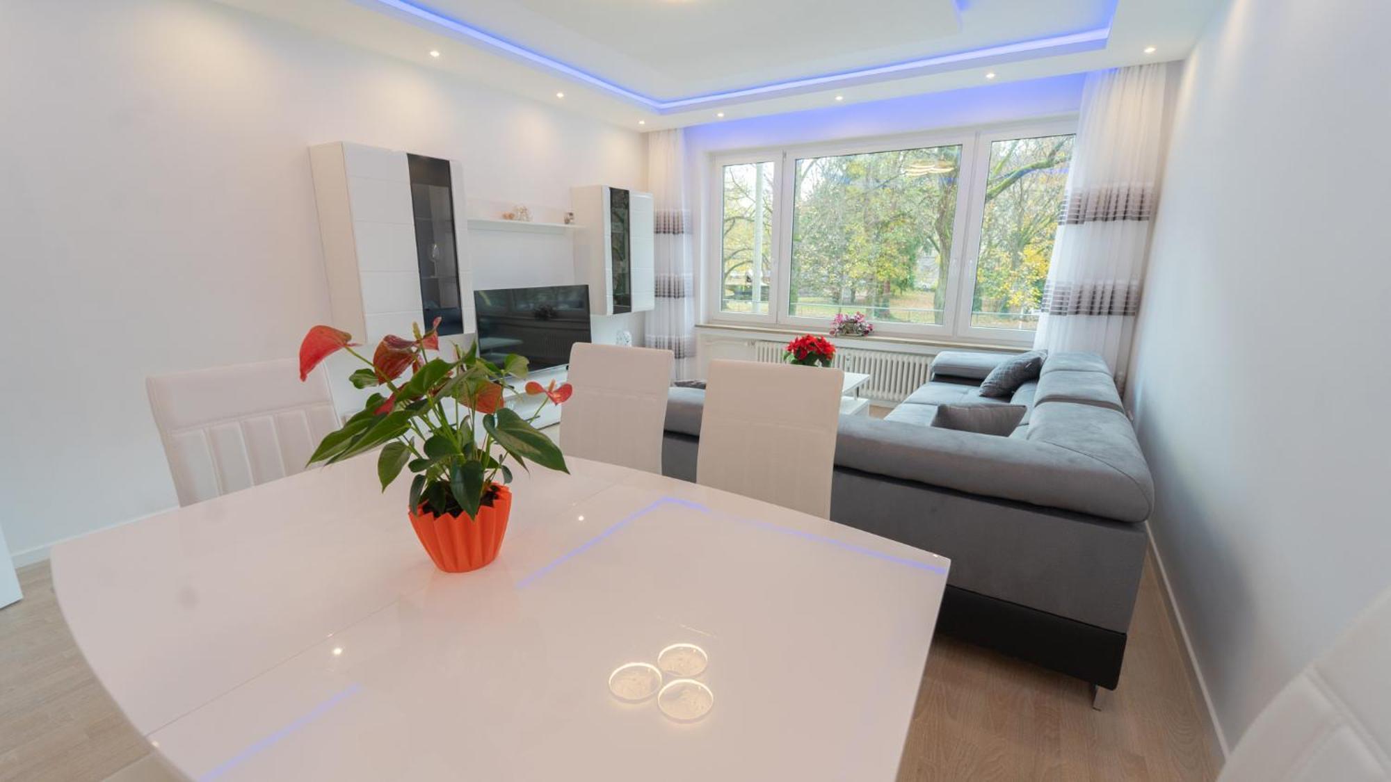 Mega Lux Apartment Esslingen am Neckar ภายนอก รูปภาพ