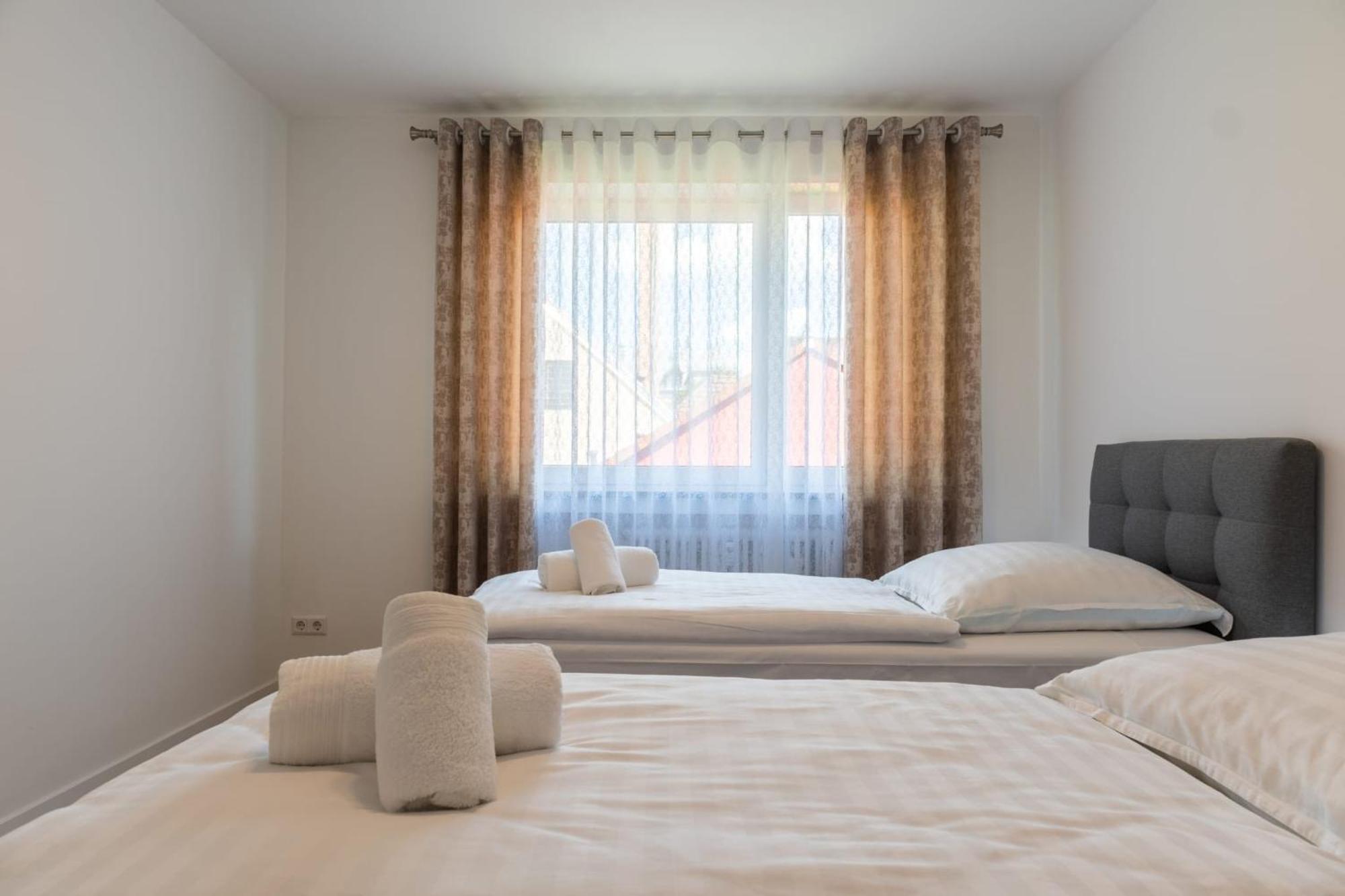 Mega Lux Apartment Esslingen am Neckar ภายนอก รูปภาพ